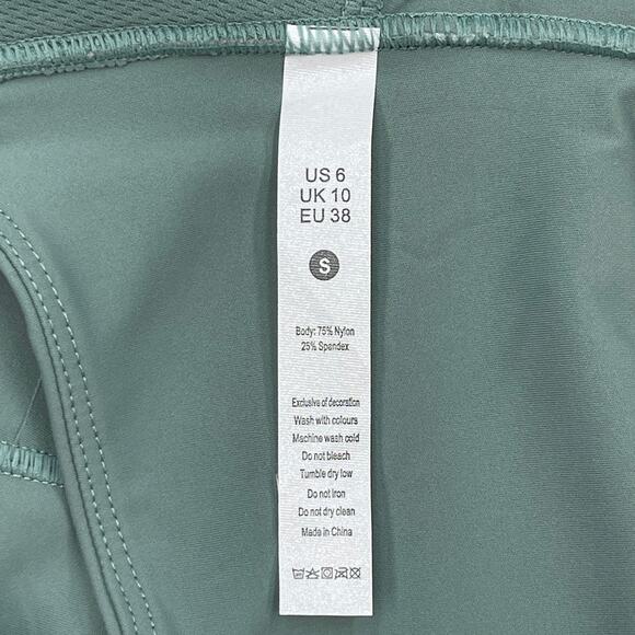 Attifall Longline Strappy Sports Bra Sz 6 BC XS New Low Impact  Criss Cross Back - Picture 8 of 9